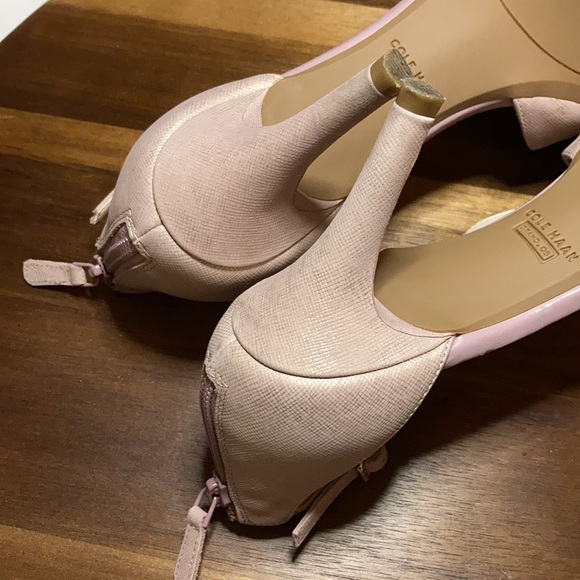 Cole Haan Prieta Pump - Picture 9 of 14